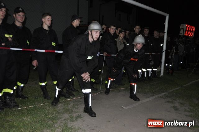 Zdjęcie w galerii na portalu naszraciborz.pl: Puchary dla Rudyszwałdu i Makowa wiadomości z regionu