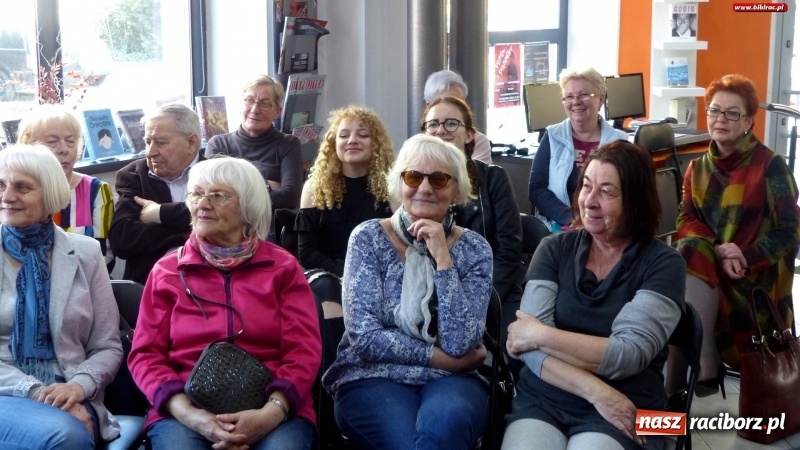 Zdjęcie w galerii na portalu naszraciborz.pl: Weronika Żymełka gościem biblioteki na Ostrogu  wiadomości z regionu