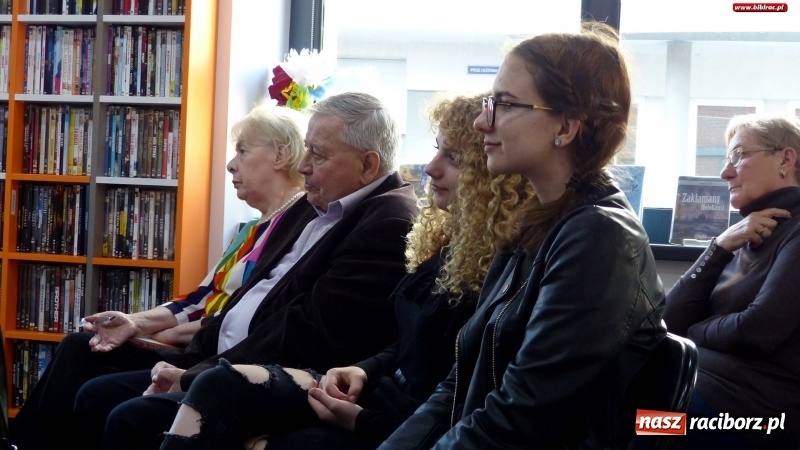Zdjęcie w galerii na portalu naszraciborz.pl: Weronika Żymełka gościem biblioteki na Ostrogu  wiadomości z regionu
