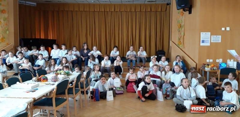 Zdjęcie w galerii na portalu naszraciborz.pl: Czeskie tradycje wielkanocne w wykonaniu raciborskich dzieci  wiadomości z regionu