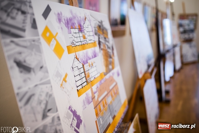 Zdjęcie w galerii na portalu naszraciborz.pl: Absolwenci raciborskiej architektury odebrali dyplomy  wiadomości z regionu