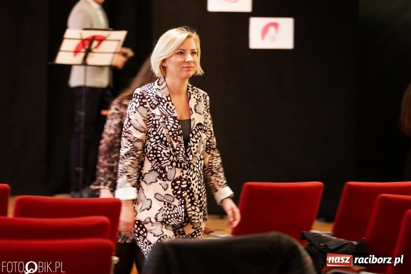 Zdjęcie w galerii na portalu naszraciborz.pl: Przebudzenie vol. 2. Era Nowych Kobiet na Zamku Piastowskim wiadomości z regionu