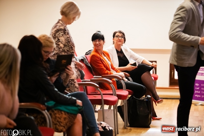 Zdjęcie w galerii na portalu naszraciborz.pl: Przebudzenie vol. 2. Era Nowych Kobiet na Zamku Piastowskim wiadomości z regionu