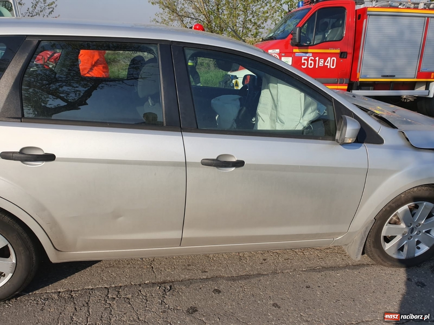 Zdjęcie w galerii na portalu naszraciborz.pl: Zderzenie na trasie Racibórz-Lubomia [FOTO] wiadomości z regionu