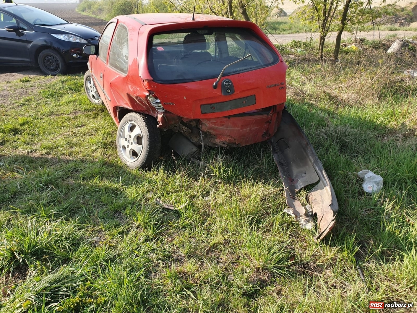 Zdjęcie w galerii na portalu naszraciborz.pl: Zderzenie na trasie Racibórz-Lubomia [FOTO] wiadomości z regionu