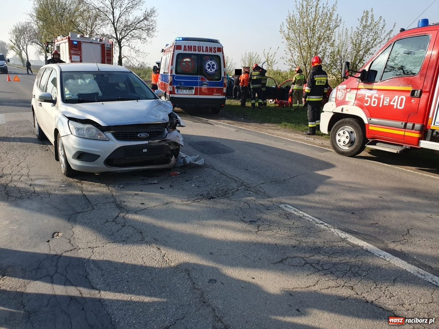 Zdjęcie w galerii na portalu naszraciborz.pl: Zderzenie na trasie Racibórz-Lubomia [FOTO] wiadomości z regionu