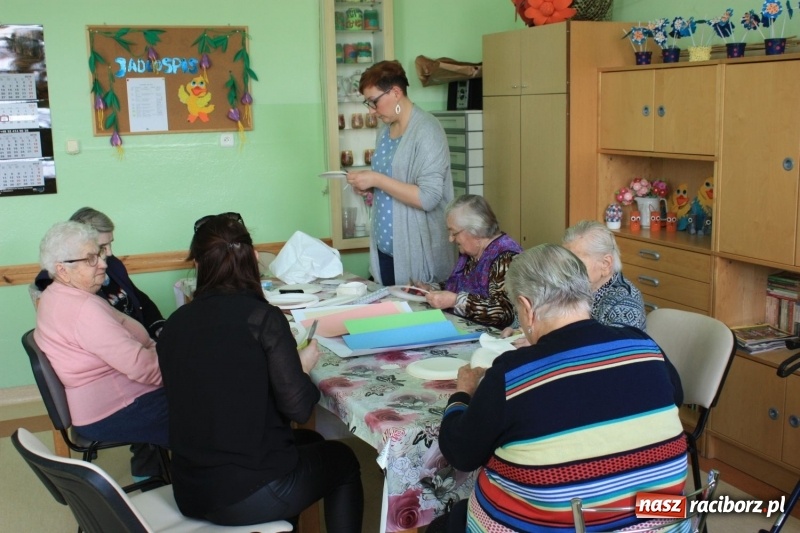 Zdjęcie w galerii na portalu naszraciborz.pl: Krzanowicki MOK organizuje czas wolny pacjentom wiadomości z regionu