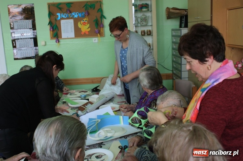 Zdjęcie w galerii na portalu naszraciborz.pl: Krzanowicki MOK organizuje czas wolny pacjentom wiadomości z regionu