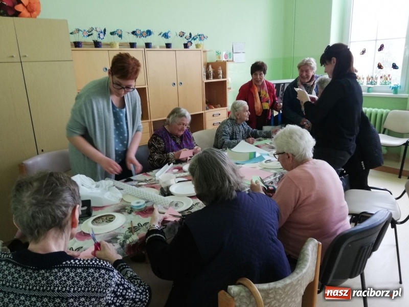 Zdjęcie w galerii na portalu naszraciborz.pl: Krzanowicki MOK organizuje czas wolny pacjentom wiadomości z regionu