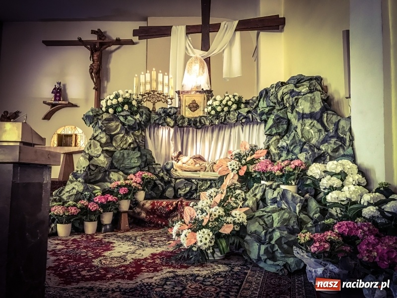 Zdjęcie w galerii na portalu naszraciborz.pl: Dekret biskupa opolskiego o przebiegu Wielkiego Tygodnia. Od Wielkanocy 50 osób w kościele wiadomości z regionu