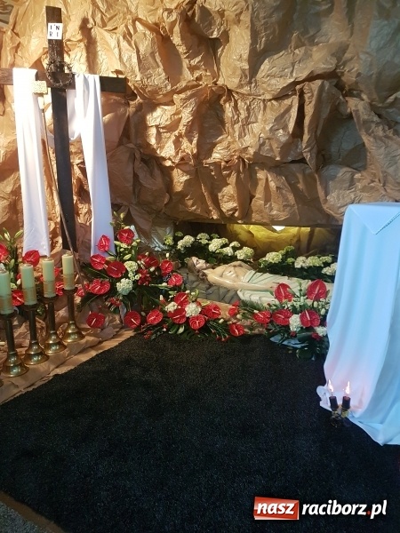 Zdjęcie w galerii na portalu naszraciborz.pl: Dekret biskupa opolskiego o przebiegu Wielkiego Tygodnia. Od Wielkanocy 50 osób w kościele wiadomości z regionu