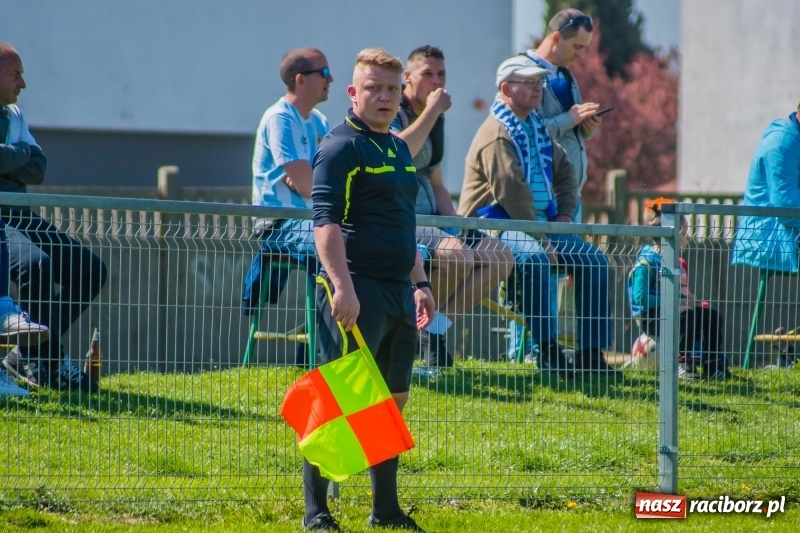 Zdjęcie w galerii na portalu naszraciborz.pl: A klasa. Zwycięska Wielka Sobota Studziennej wiadomości z regionu