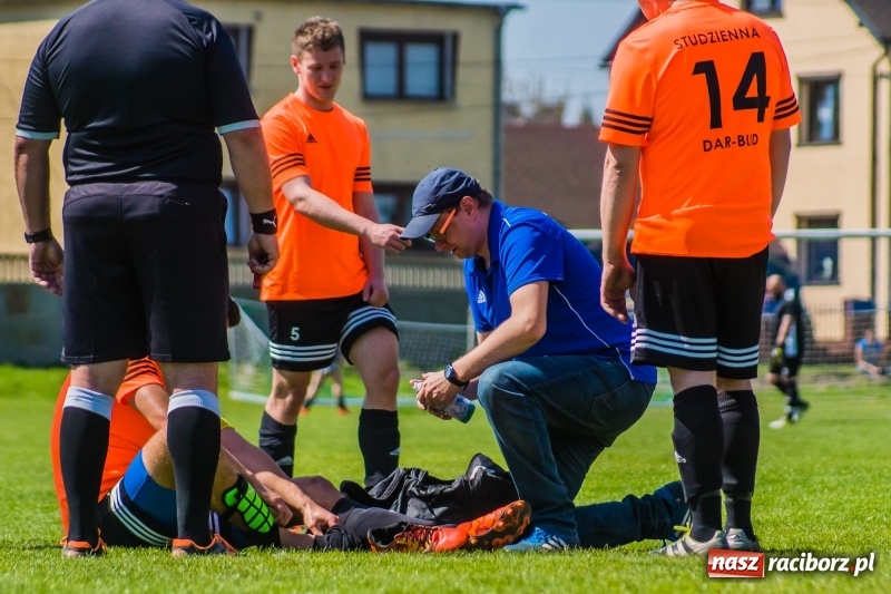 Zdjęcie w galerii na portalu naszraciborz.pl: A klasa. Zwycięska Wielka Sobota Studziennej wiadomości z regionu