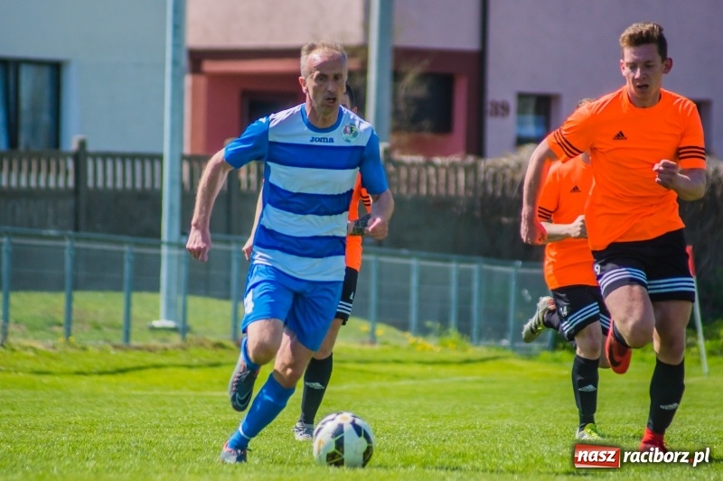 Zdjęcie w galerii na portalu naszraciborz.pl: A klasa. Zwycięska Wielka Sobota Studziennej wiadomości z regionu