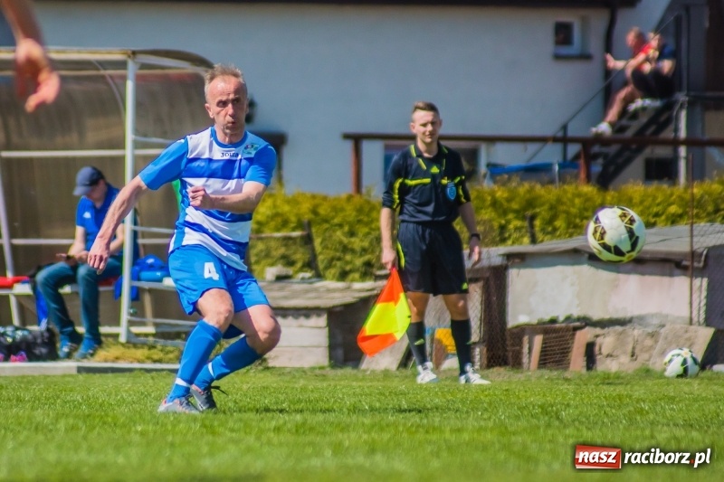 Zdjęcie w galerii na portalu naszraciborz.pl: A klasa. Zwycięska Wielka Sobota Studziennej wiadomości z regionu