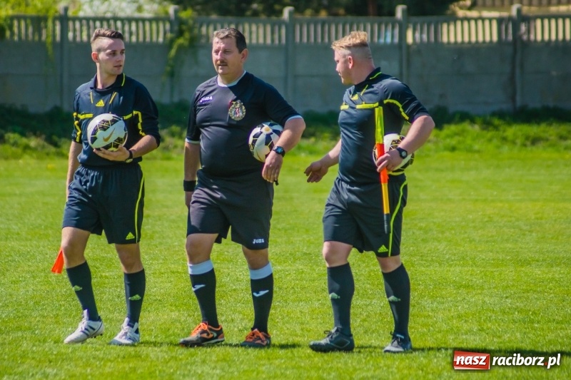 Zdjęcie w galerii na portalu naszraciborz.pl: A klasa. Zwycięska Wielka Sobota Studziennej wiadomości z regionu