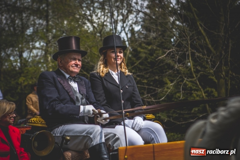 Zdjęcie w galerii na portalu naszraciborz.pl: Procesja konna w Pietrowicach Wielkich z premierem na pokładzie [FOTO i WIDEO] wiadomości z regionu