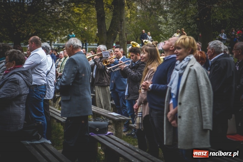 Zdjęcie w galerii na portalu naszraciborz.pl: Procesja konna w Pietrowicach Wielkich z premierem na pokładzie [FOTO i WIDEO] wiadomości z regionu