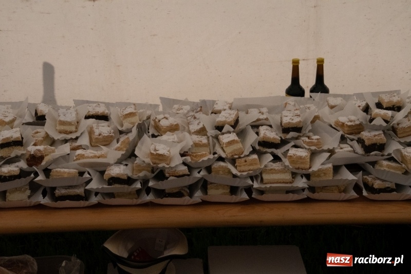 Zdjęcie w galerii na portalu naszraciborz.pl: Konna procesja wielkanocna w Zawadzie Książęcej [FOTO] wiadomości z regionu