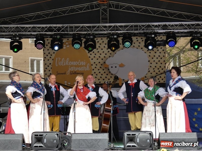 Zdjęcie w galerii na portalu naszraciborz.pl: Polak i Czech dwa bratanki. Prezydent otwierał jarmark w Ostrawie wiadomości z regionu