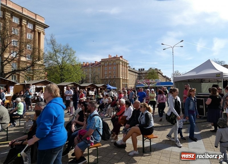 Zdjęcie w galerii na portalu naszraciborz.pl: Polak i Czech dwa bratanki. Prezydent otwierał jarmark w Ostrawie wiadomości z regionu
