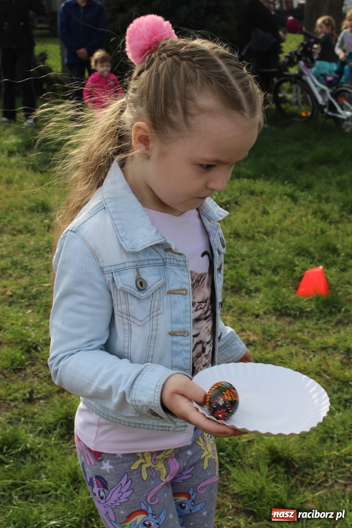 Zdjęcie w galerii na portalu naszraciborz.pl: W Babicach zorganizowali świąteczny bieg kelnera wiadomości z regionu