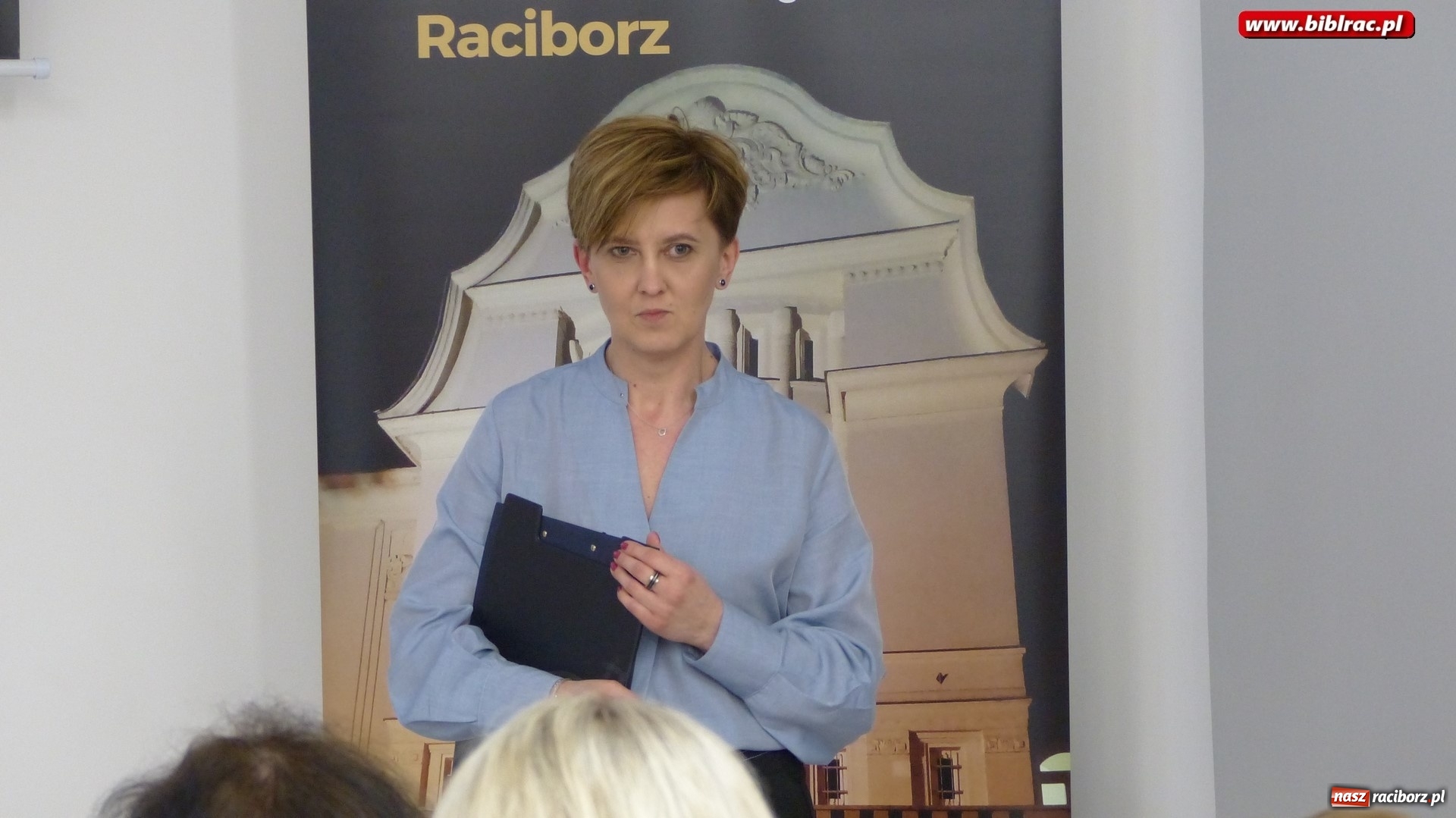 Zdjęcie w galerii na portalu naszraciborz.pl: Autyzm – wiem i rozumiem. Nowa wystawa w raciborskiej bibliotece wiadomości z regionu