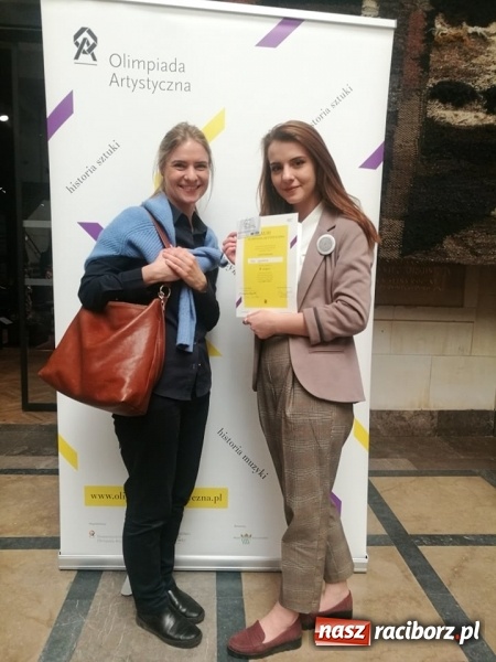 Zdjęcie w galerii na portalu naszraciborz.pl: Oliwia Szymkiewicz laureatką Ogólnopolskiej Olimpiady z Historii Sztuki wiadomości z regionu