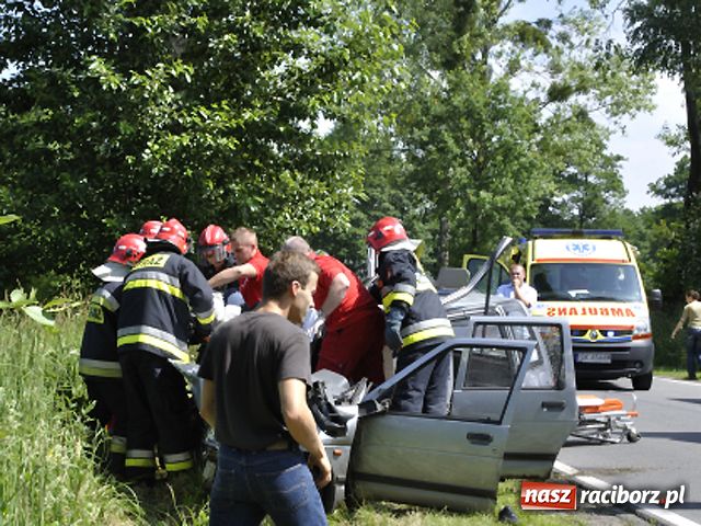 Zdjęcie w galerii na portalu naszraciborz.pl: Groźny wypadek w Babicach wiadomości z regionu