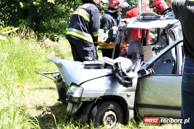 Zdjęcie w galerii na portalu naszraciborz.pl: Groźny wypadek w Babicach wiadomości z regionu
