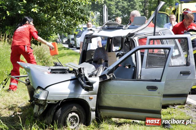 Zdjęcie w galerii na portalu naszraciborz.pl: Groźny wypadek w Babicach wiadomości z regionu