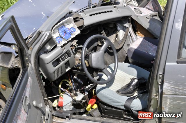 Zdjęcie w galerii na portalu naszraciborz.pl: Groźny wypadek w Babicach wiadomości z regionu