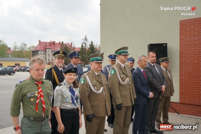 Zdjęcie w galerii na portalu naszraciborz.pl: Śląscy pogranicznicy uczcili pamięć ofiar katyńskich  wiadomości z regionu