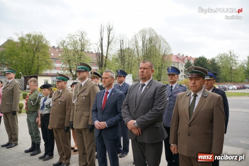 Zdjęcie w galerii na portalu naszraciborz.pl: Śląscy pogranicznicy uczcili pamięć ofiar katyńskich  wiadomości z regionu