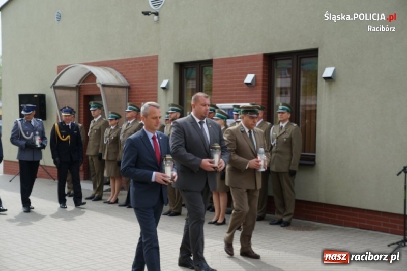 Zdjęcie w galerii na portalu naszraciborz.pl: Śląscy pogranicznicy uczcili pamięć ofiar katyńskich  wiadomości z regionu