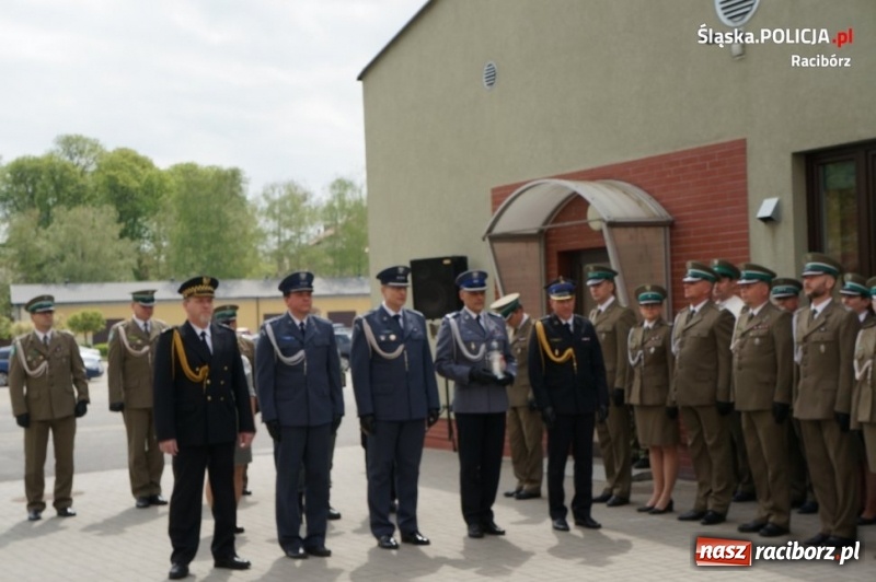 Zdjęcie w galerii na portalu naszraciborz.pl: Śląscy pogranicznicy uczcili pamięć ofiar katyńskich  wiadomości z regionu