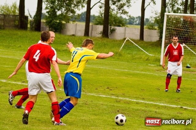 Zdjęcie w galerii na portalu naszraciborz.pl: Kogo wpuścimy? Cyrk w C-klasie wiadomości z regionu