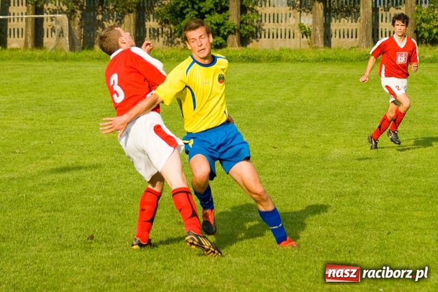 Zdjęcie w galerii na portalu naszraciborz.pl: Kogo wpuścimy? Cyrk w C-klasie wiadomości z regionu