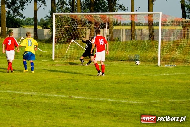 Zdjęcie w galerii na portalu naszraciborz.pl: Kogo wpuścimy? Cyrk w C-klasie wiadomości z regionu