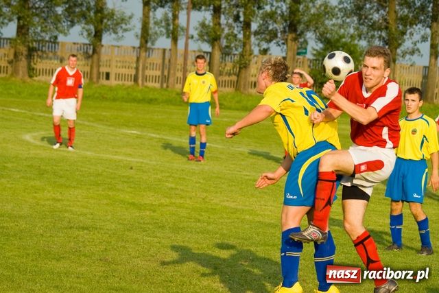 Zdjęcie w galerii na portalu naszraciborz.pl: Kogo wpuścimy? Cyrk w C-klasie wiadomości z regionu