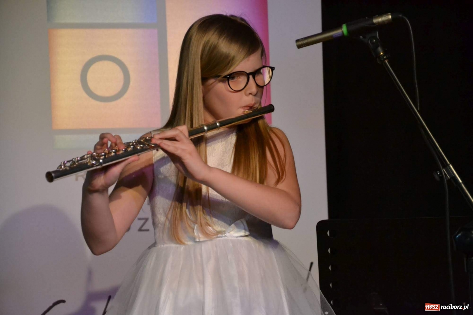 Zdjęcie w galerii na portalu naszraciborz.pl: Młodzi muzycy koncertowali w dawnej siedzibie Piastów wiadomości z regionu