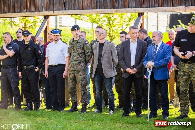 Zdjęcie w galerii na portalu naszraciborz.pl: Turniej strzelecki o puchar Dyrektora Zakładu Karnego w Raciborzu. Starosta lepszy od komendantów [FOTO i WIDEO] wiadomości z regionu