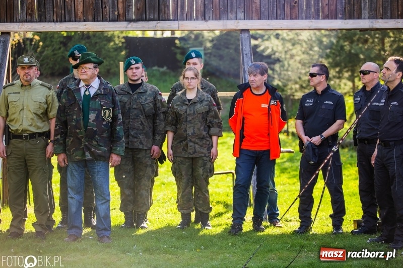 Zdjęcie w galerii na portalu naszraciborz.pl: Turniej strzelecki o puchar Dyrektora Zakładu Karnego w Raciborzu. Starosta lepszy od komendantów [FOTO i WIDEO] wiadomości z regionu