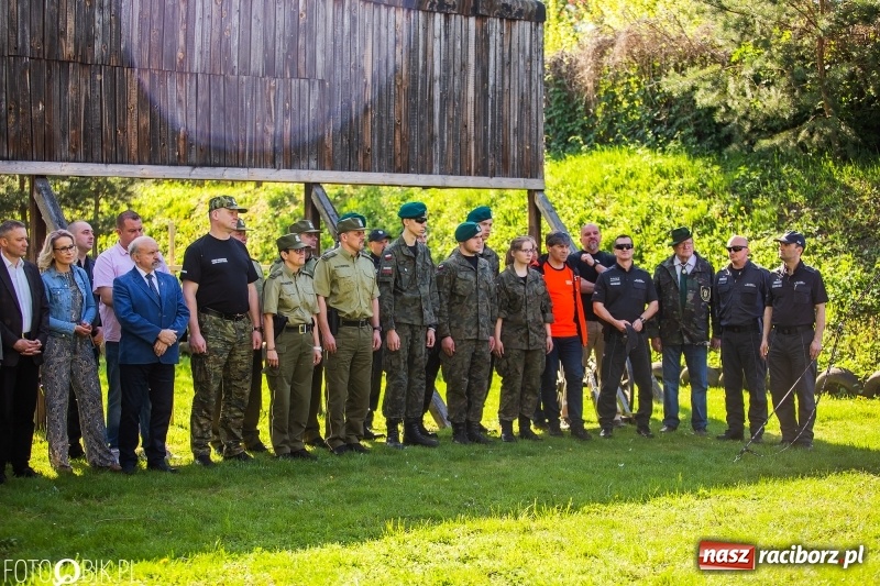Zdjęcie w galerii na portalu naszraciborz.pl: Turniej strzelecki o puchar Dyrektora Zakładu Karnego w Raciborzu. Starosta lepszy od komendantów [FOTO i WIDEO] wiadomości z regionu