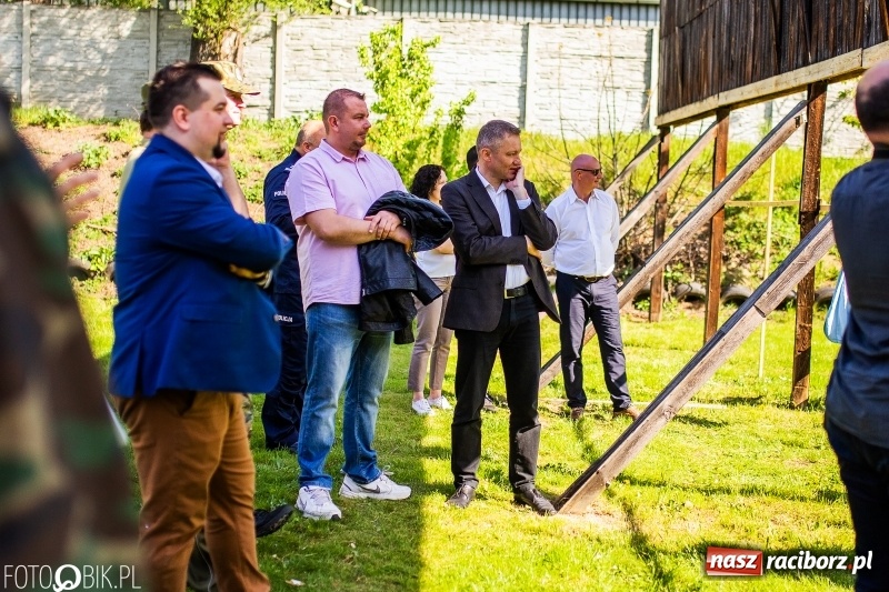 Zdjęcie w galerii na portalu naszraciborz.pl: Turniej strzelecki o puchar Dyrektora Zakładu Karnego w Raciborzu. Starosta lepszy od komendantów [FOTO i WIDEO] wiadomości z regionu