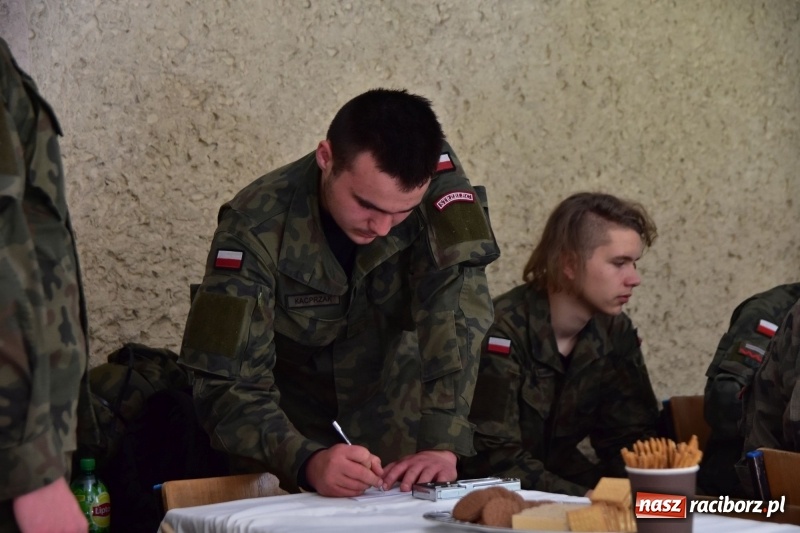 Zdjęcie w galerii na portalu naszraciborz.pl: Turniej strzelecki o puchar Dyrektora Zakładu Karnego w Raciborzu. Starosta lepszy od komendantów [FOTO i WIDEO] wiadomości z regionu