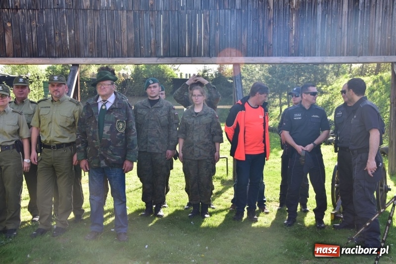 Zdjęcie w galerii na portalu naszraciborz.pl: Turniej strzelecki o puchar Dyrektora Zakładu Karnego w Raciborzu. Starosta lepszy od komendantów [FOTO i WIDEO] wiadomości z regionu