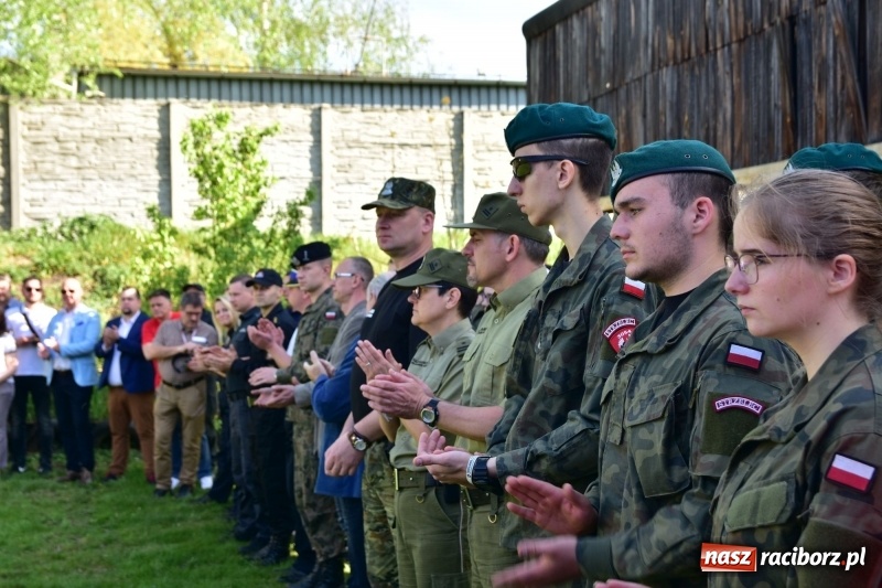 Zdjęcie w galerii na portalu naszraciborz.pl: Turniej strzelecki o puchar Dyrektora Zakładu Karnego w Raciborzu. Starosta lepszy od komendantów [FOTO i WIDEO] wiadomości z regionu