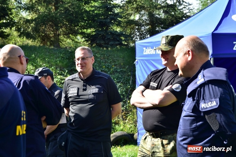 Zdjęcie w galerii na portalu naszraciborz.pl: Turniej strzelecki o puchar Dyrektora Zakładu Karnego w Raciborzu. Starosta lepszy od komendantów [FOTO i WIDEO] wiadomości z regionu