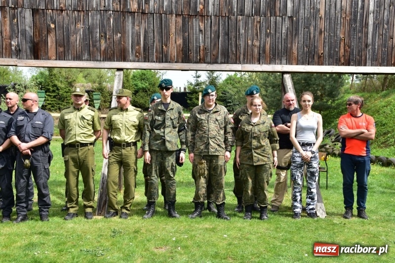 Zdjęcie w galerii na portalu naszraciborz.pl: Turniej strzelecki o puchar Dyrektora Zakładu Karnego w Raciborzu. Starosta lepszy od komendantów [FOTO i WIDEO] wiadomości z regionu